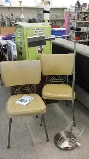 Non-Profit Organization «Goodwill - Canoga Park», reviews and photos, 7107 Owensmouth Ave, Canoga Park, CA 91303, USA