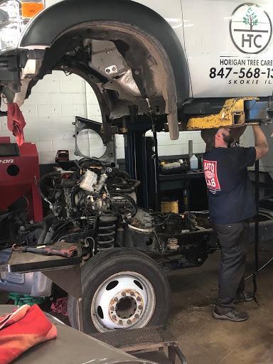 Auto Repair Shop «Auto Lab», reviews and photos, 400 S Milwaukee Ave, Libertyville, IL 60048, USA