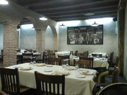 Restaurante La Ricarda - C. Fresadores, 44, 28939 Arroyomolinos, Madrid, Spain