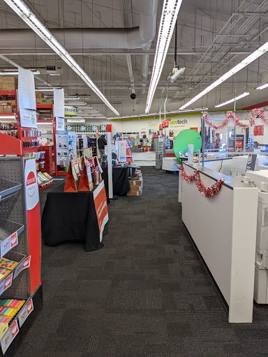 Office Supply Store «Staples», reviews and photos, 17020 Chatsworth St, Granada Hills, CA 91344, USA