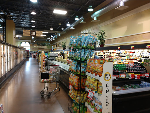 Grocery Store «Shop & Save Market», reviews and photos, 518 Metropolitan Way, Des Plaines, IL 60016, USA