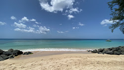 Foto di Snowy's beach e l'insediamento