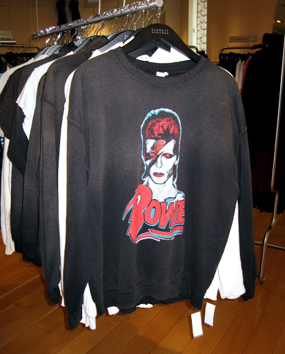 Department Store «Barneys New York, Chicago», reviews and photos, 15 E Oak St, Chicago, IL 60611, USA