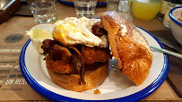 Sandwich au poulet du Restaurant de hamburgers Corner Bistro Rotonde à Aix-en-Provence - n°2