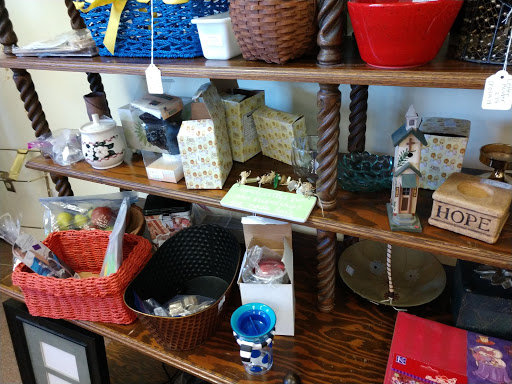 Thrift Store «The Treasure Hound», reviews and photos, 14508 Old Lee Rd, Chantilly, VA 20151, USA