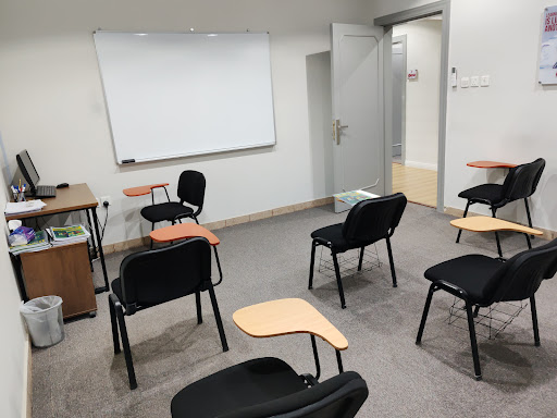 معهد نخبة القادة لتعليم اللغة الإنجليزية PROLEADERS