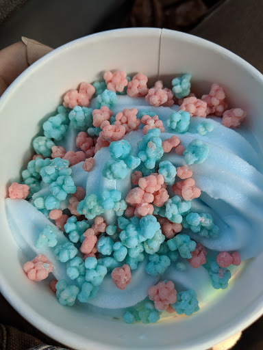 Frozen Yogurt Shop «Yogurtland Costa Mesa- Baker Street», reviews and photos, 1450 Baker St, Costa Mesa, CA 92626, USA