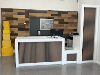 EASY SHIPPING - DHL Express ServicePoint - Photo 3 - Car repair in Anaheim, CA, Anaheim