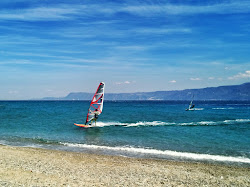Foto di Torre Faro Beach e l'insediamento