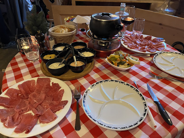 http://www.lechaletcransmontana.ch/