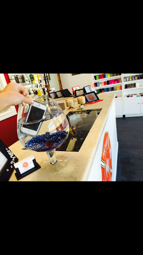 Mobile Phone Repair Shop «Mobile Rescue Tech Repair Danbury - iPad, iPhone Screen Repair», reviews and photos, 132 Federal Rd, Danbury, CT 06811, USA