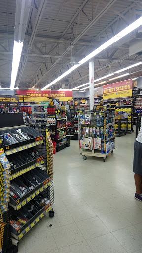Auto Parts Store «Advance Auto Parts», reviews and photos, 8724 NW 122nd St, Hialeah Gardens, FL 33018, USA
