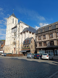 Église Saint-Ouen du Restaurant La Gargouille à Pont-Audemer - n°10
