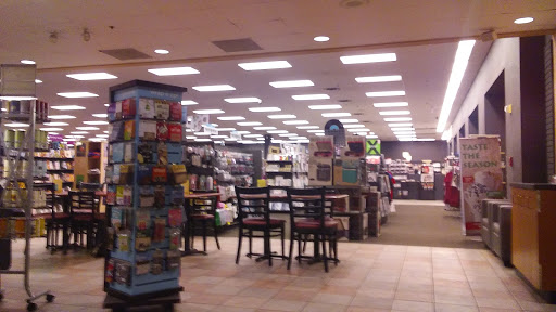 Book Store «Books-A-Million», reviews and photos, 3005 Clarendon Blvd, New Bern, NC 28562, USA