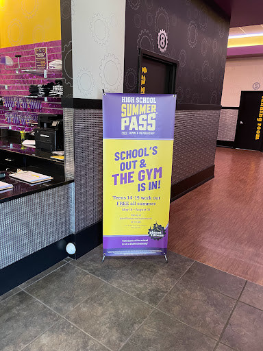 Shopping Mall «Cary Village Square Shopping Center», reviews and photos, 657 Cary Towne Blvd, Cary, NC 27511, USA