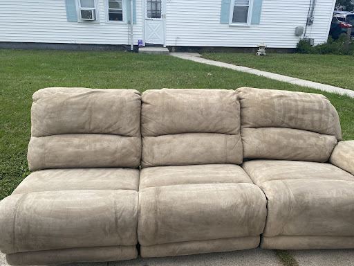 Used Furniture Store «East Bay Consignment», reviews and photos, 656 Metacom Ave, Warren, RI 02885, USA