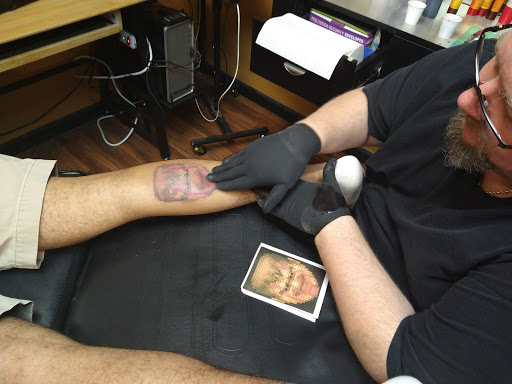 Tattoo Shop «Hollyweird Tattoos», reviews and photos, 569 GA-138, Jonesboro, GA 30236, USA