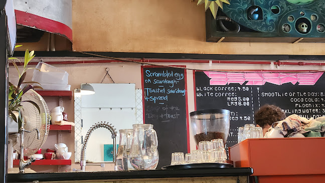 Deluxe Cafe