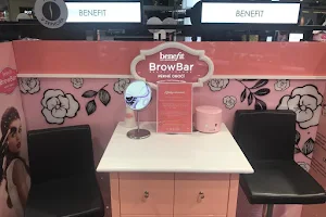 Benefit Brow Bar Atrium Flóra image