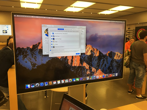 Apple Parquesur