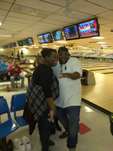 Bowling Alley «Gilmore Lanes», reviews and photos, 5595 Dixie Hwy, Fairfield, OH 45014, USA