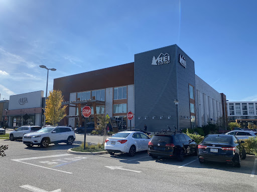 Outdoor Sports Store «REI», reviews and photos, 161 Town Square Pl, King of Prussia, PA 19406, USA