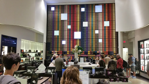 Boutique «Nespresso Miami Boutique & Cafe», reviews and photos, 1105 Lincoln Rd, Miami Beach, FL 33139, USA