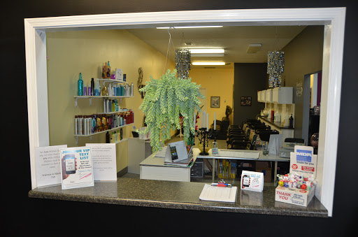 Beauty Salon «Signature Hair», reviews and photos, 215 E High St, Mooresville, IN 46158, USA