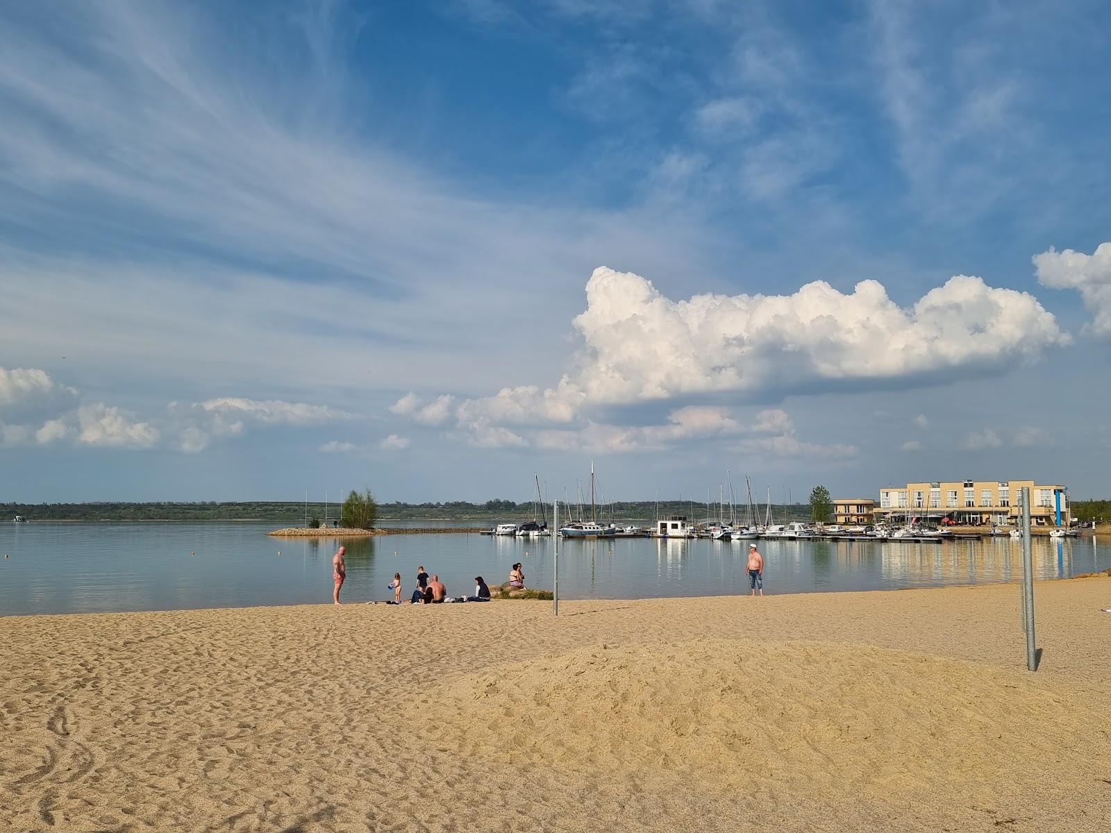 Photo de Liegestrand Lagovida avec sable lumineux de surface