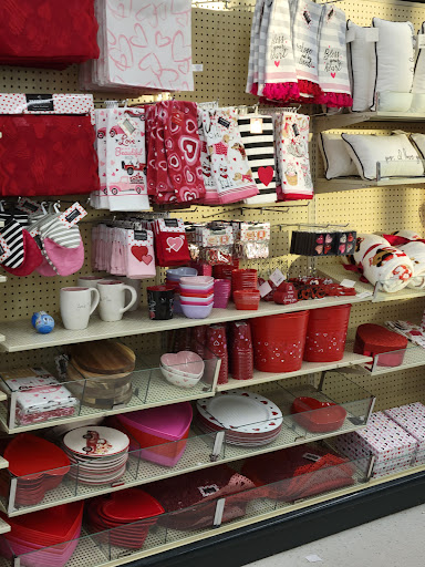 Craft Store «Hobby Lobby», reviews and photos, 6565 N Blackstone Ave, Fresno, CA 93710, USA