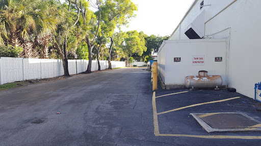 Grocery Store «Winn-Dixie», reviews and photos, 701 NW 99th Ave, Pembroke Pines, FL 33024, USA