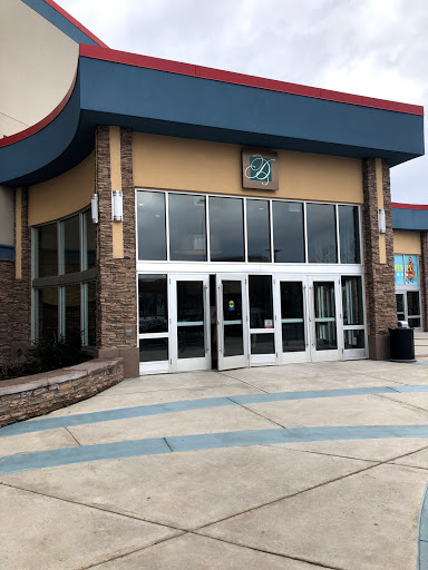 Movie Theater «Regal Cinemas Dulles Town Center 10», reviews and photos, 21100 Dulles Town Cir #203, Sterling, VA 20166, USA