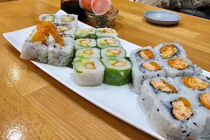Maki'M Sushi Bar image