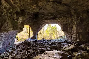 Bruce's Caves Conservation Area image