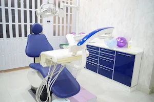 Happy Tooth Dental Clinic image
