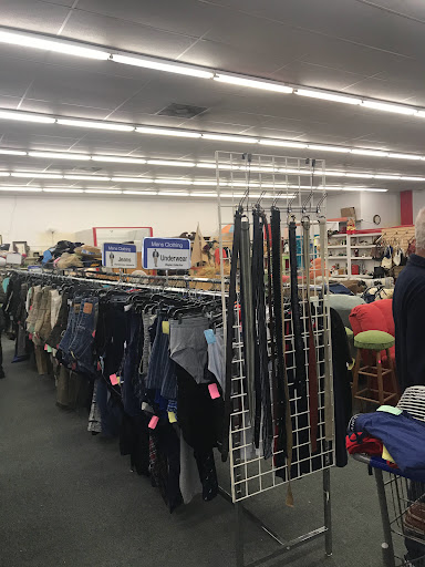 Thrift Store «Salvation Army», reviews and photos