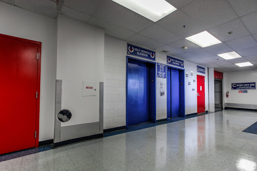 Self-Storage Facility «National Storage Centers - Southfield», reviews and photos, 21940 W 8 Mile Rd, Southfield, MI 48075, USA