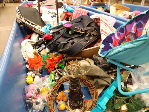 Thrift Store «Goodwill Outlet», reviews and photos, 294 Lincoln Hwy, North Versailles, PA 15137, USA