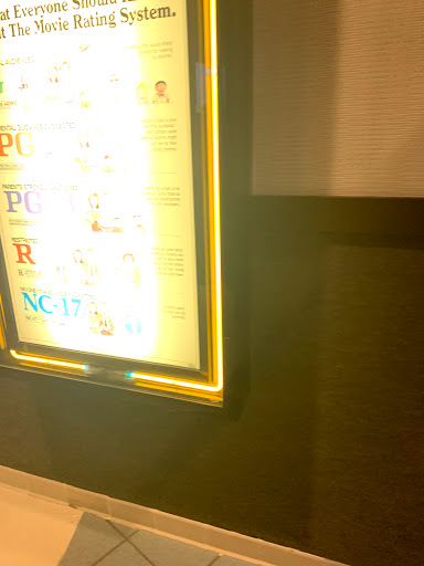 Movie Theater «Regal Cinemas Park Place 16 & RPX», reviews and photos, 7200 US-19, Pinellas Park, FL 33781, USA