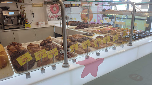 Donut Shop «Sarah Donuts», reviews and photos, 5860 Jimmy Carter Blvd #155, Norcross, GA 30071, USA