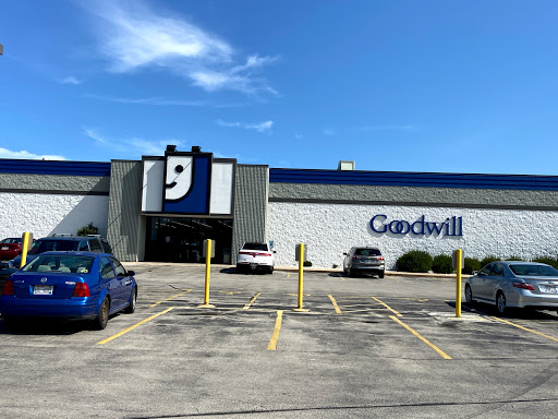 Green Bay East Goodwill Retail Store & Training Center, 1301 Brosig St, Green Bay, WI 54311, Thrift Store