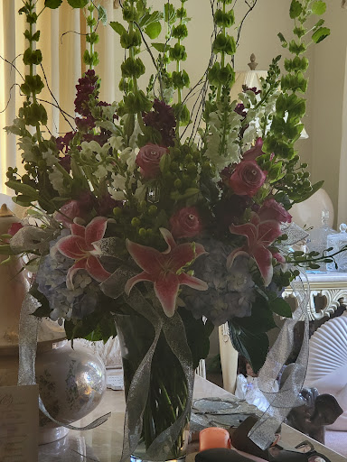 Florist «Janousek Florist Inc. & Greenhouses», reviews and photos, 4901 Charles St, Omaha, NE 68132, USA