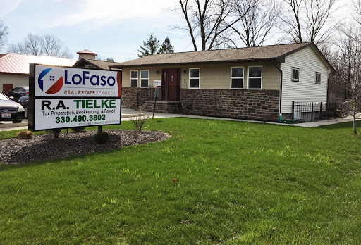 Real Estate Agents «LoFaso Real Estate Services», reviews and photos, 4118 Center Rd, Brunswick, OH 44212, USA