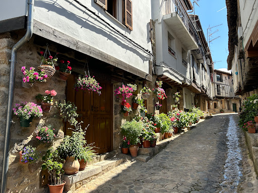 San Martín de trevejo eb en Villamiel, Cáceres‎