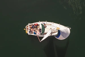 Plaukimas jachta Trakuose image