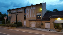 Extérieur du Restaurant Logis Hôtel le Relais de Farrou à Villefranche-de-Rouergue - n°20