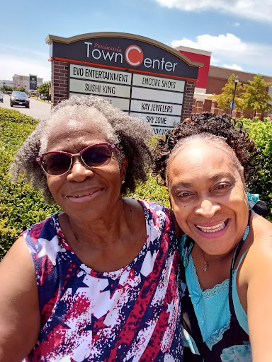 Shopping Mall «Peninsula Town Center», reviews and photos, 4410 E Claiborne Square, Hampton, VA 23666, USA