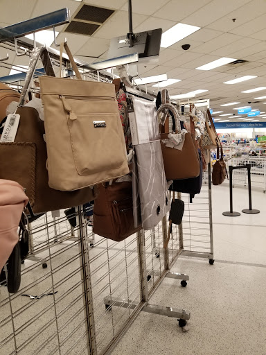 Clothing Store «Ross Dress for Less», reviews and photos, 7455 Greenbelt Rd, Greenbelt, MD 20770, USA