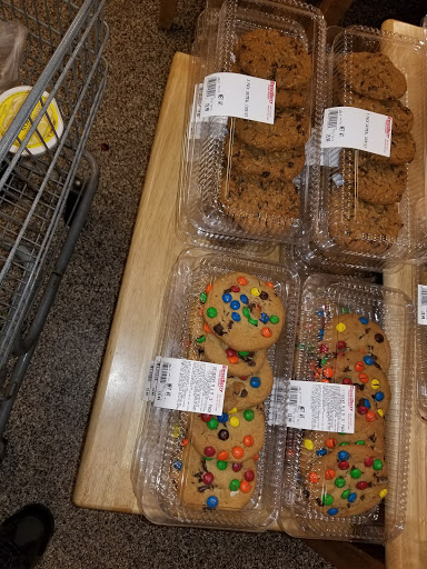 Market «Sweet Berry Fresh Market», reviews and photos, 30022 Euclid Ave, Wickliffe, OH 44092, USA