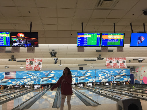 Bowling Alley «Al-Mar Lanes», reviews and photos, 1010 N Main St, Bowling Green, OH 43402, USA